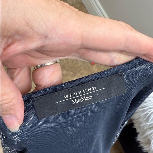WEEKEND MAXMARA Elegant Navy and White Women's Top small - Picture 8 of 11